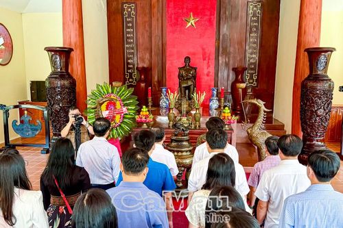 Tấm lòng người dân Cà Mau với Bác Hồ