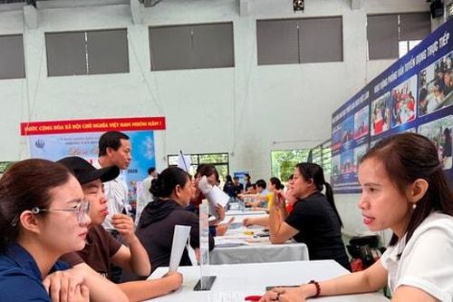 Xã Phúc Thịnh: Sôi nổi Ngày hội kết nối việc làm năm 2026