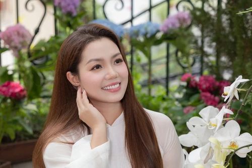 Tô Minh Đức tiết lộ điều xúc động nhất khi cùng Nguyễn Ngọc Anh làm MV 'Chuyện của mẹ'