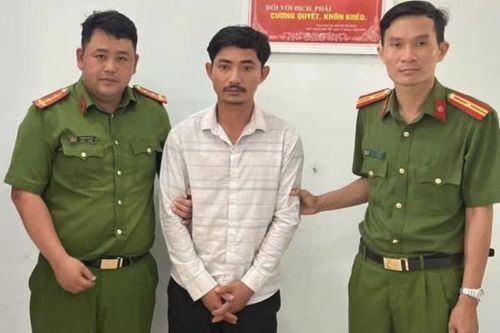 Tạm giam 'nghịch tử' dùng điếu cày đánh cha rách đầu ở Đồng Nai