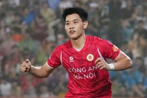 Đình Bắc ghi bàn 6 trận liên tiếp