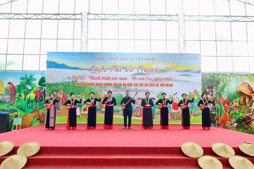 'Hành trình sắc màu'- tôn vinh vẻ đẹp di sản Cao nguyên đá Đồng Văn