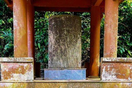 Khám phá pho sử đá trăm năm tuổi lưu giữ ký ức danh thắng hồ Ba Bể