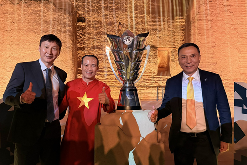 Huấn luyện viên Kim Sang-sik: 'Đội tuyển Việt Nam sẽ thi đấu sòng phẳng với đội tuyển Hàn Quốc'