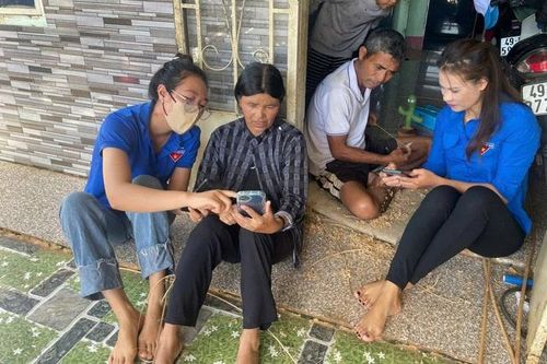 'Cánh cửa số' cho người nghèo