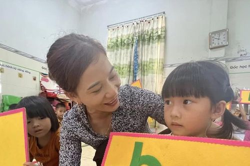 Hơn 200 giáo viên, nhân viên hợp đồng ở Nghệ An sắp có lương