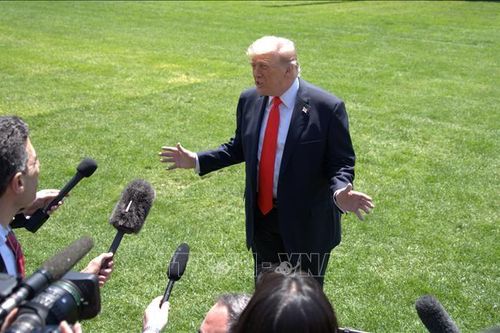 Financial Times: Đa số cử tri Mỹ không hài lòng với cách Tổng thống Trump xử lý kinh tế