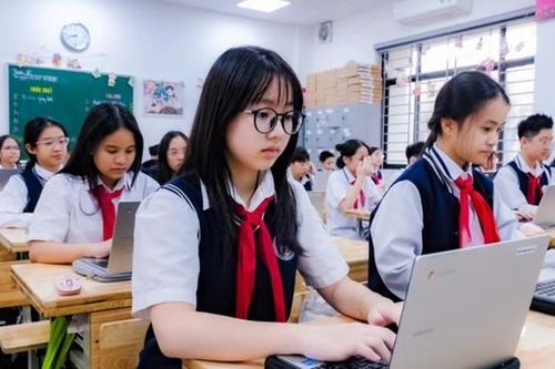 Hà Nội siết chuẩn trường chất lượng cao: Học sinh THCS phải đạt B1, THPT đạt B2 ngoại ngữ