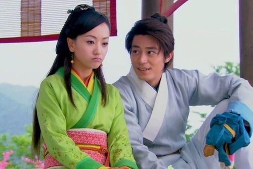 Mỹ nhân Kim Dung bị kẹt giữa ba người đàn ông quan trọng nhất đời mình