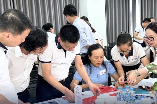 Từ 'nợ đọng học tập' đến siêu quản lý
