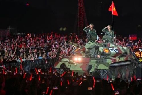 Từ 'Sao nhập ngũ Concert 2026' đến nhịp đập của trái tim yêu nước