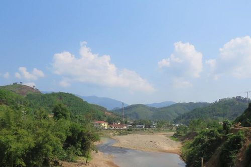 Không chờ mưa ở Châ'lang