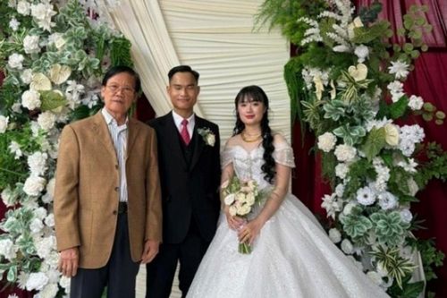 Bước qua hủ tục