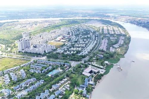 Hướng đến phát triển đô thị ven sông sinh thái, hiện đại