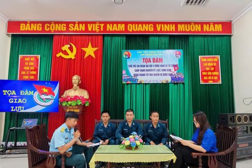 Trung đoàn 274 tổ chức tọa đàm thanh niên