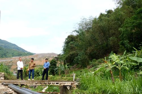Người dân xã Hợp Thành mong chờ nguồn nước sạch sinh hoạt
