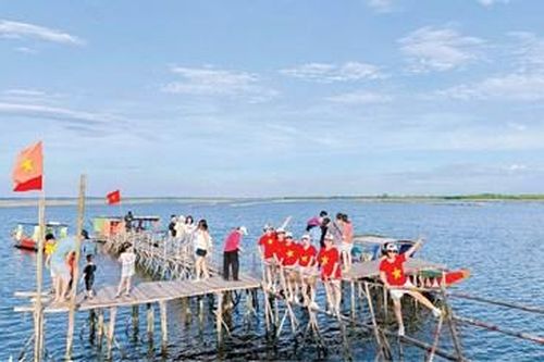 Trải nghiệm trên phá Tam Giang