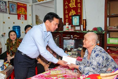 Tiếp nối hành trình sẻ chia với nạn nhân da cam