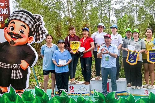 Trao 80 giải thưởng cho các vận động viên xuất sắc tại 'Hương rừng U Minh' 2026