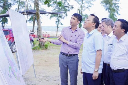 Thứ trưởng Nguyễn Hoàng Long kiểm tra, đôn đốc triển khai các dự án điện theo Quy hoạch điện VIII điều chỉnh