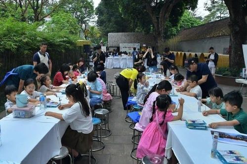 Khai mạc trưng bày tranh của cuộc thi 'Di sản trong mắt em'
