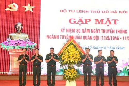 Gặp mặt kỷ niệm 80 năm Ngày truyền thống ngành Tuyên huấn Quân đội