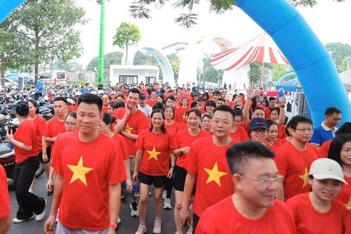Mỗi bước chân là một 'liều thuốc': Lan tỏa tinh thần sống khỏe, phòng bệnh từ sớm