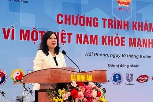 Bộ trưởng Đào Hồng Lan dự chương trình khám bệnh miễn phí 'Vì một Việt Nam khỏe mạnh hơn 2026' tại Hải Phòng
