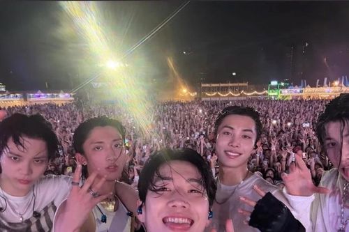 'Nổ rồi', PSY đến Jay Park 'dẫn đàn con' LNGSHOT về SVĐ Mỹ Đình với water festival