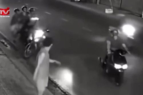 Triệu tập tài xế xe ôm công nghệ đánh người trên phố