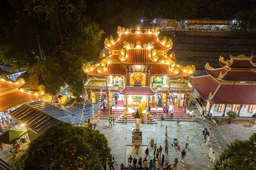 Không cần đọc huyền sử, xem bộ tranh sơn mài trên núi Bà Đen sẽ biết Linh Sơn Thánh Mẫu linh thiêng như nào