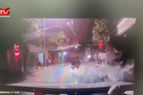Truy đuổi trên phố, nhóm 'quái xế' khiến bé gái đi xe đạp bị thương