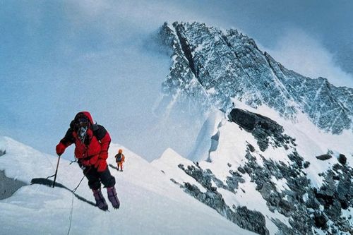 Nỗi ám ảnh của người sống sót duy nhất từ thảm họa chết chóc Everest