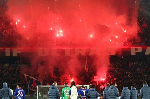 PSG chạm một tay vào ngôi vương Ligue 1