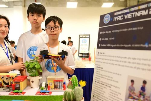 Hậu phương 'tiếp lửa' giấc mơ thiết kế sáng tạo tại VSAR 2025–2026