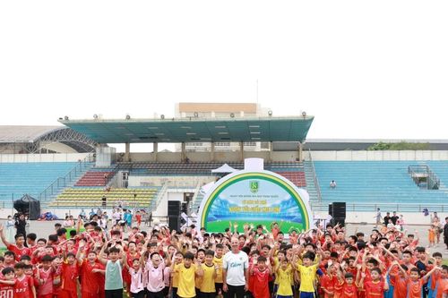 Thầy Giôm của Công Phượng, Lý Đức 'xuất quân' tuyển học trò