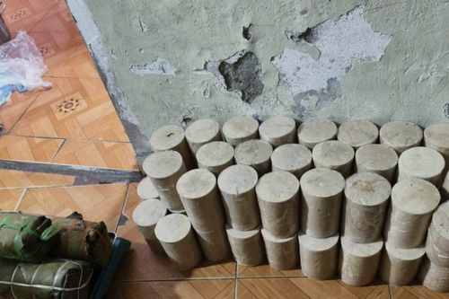 Phát hiện gần 1 tạ 'chất cấm' tại cơ sở sản xuất giò chả ở Ninh Bình