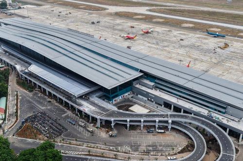 Tân Sơn Nhất cấp tập chống ngập úng, thấm dột nhà ga trước mùa mưa bão