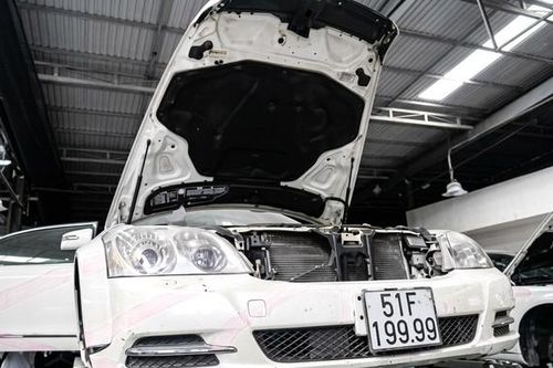 Cận cảnh dàn xe sang Maybach, BMW, Lexus của bà Trương Mỹ Lan sắp đấu giá