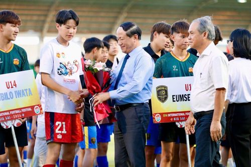 Gia Lai rộn ràng ngày hội bóng đá tầm cỡ châu Á
