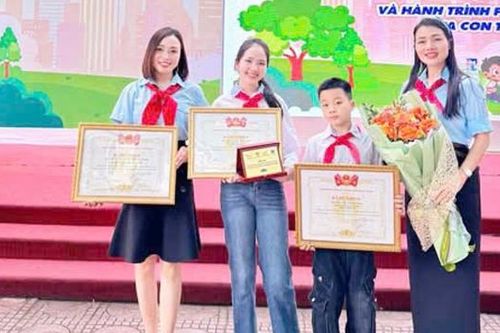 Hai học sinh Bắc Ninh đoạt giải cuộc thi sưu tập tem