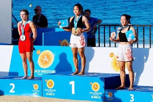 Đỗ Ngọc Linh (Bắc Ninh) xuất sắc giành Huy chương Vàng Giải vật bãi biển thế giới 2026