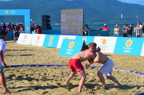 Việt Nam giành 2 Huy chương Vàng giải vật thế giới tại biển Đà Nẵng