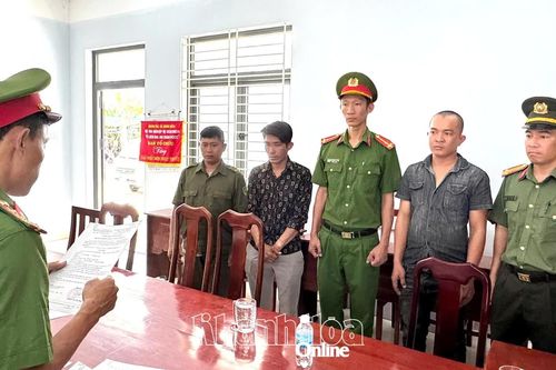 Bắt tạm giam 2 đối tượng cố ý gây thương tích