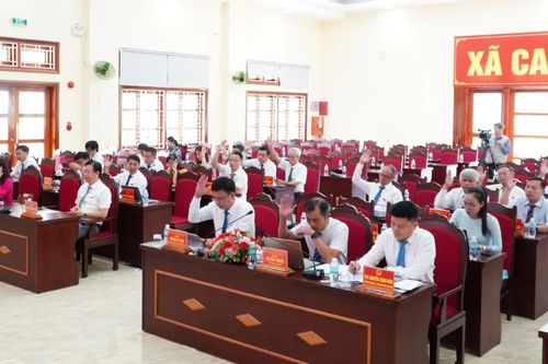 Kỳ họp chuyên đề HĐND xã Cam Lâm khóa II