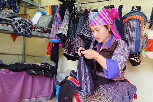 Giữ nghề truyền thống, mở lối sinh kế bền vững
