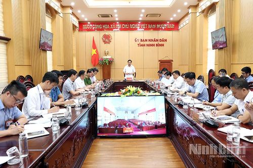 Kiểm tra tiến độ công tác đo đạc, lập bản đồ, hồ sơ địa chính và hoàn thiện cơ sở dữ liệu quốc gia về đất đai