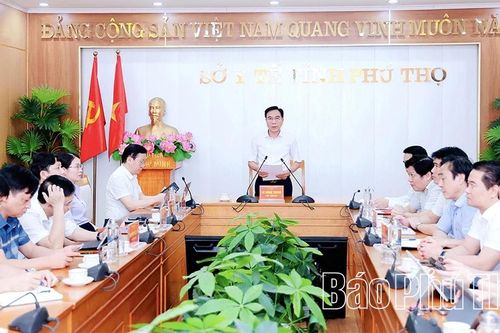 Triển khai Nghị quyết phát triển y tế giai đoạn mới
