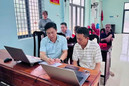 'Chính quyền lưu động vì Nhân dân phục vụ'
