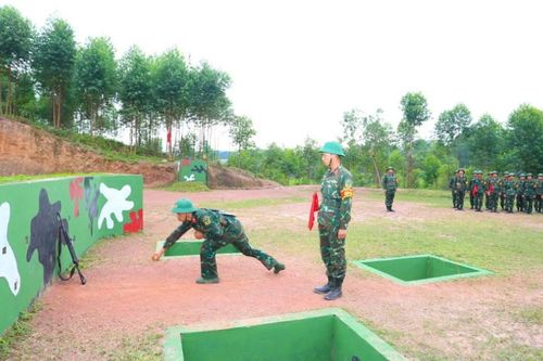 Quân khu 1 thống nhất tổ chức, phương pháp kiểm tra '3 tiếng nổ' chiến sĩ mới năm 2026